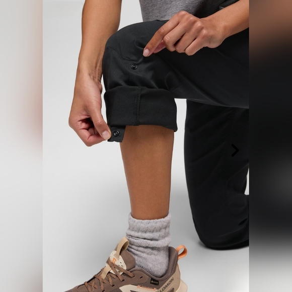 **SOLD** Prana "Halle Straight Convertible Pant" Low Rise Black | Women's Size 4 - Picture 2 of 13